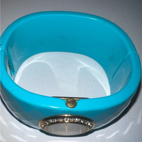 Joan Rivers Classics Aqua Blue Crystal Accent Cuff Watch‎ Quartz Women - Picture 3 of 4